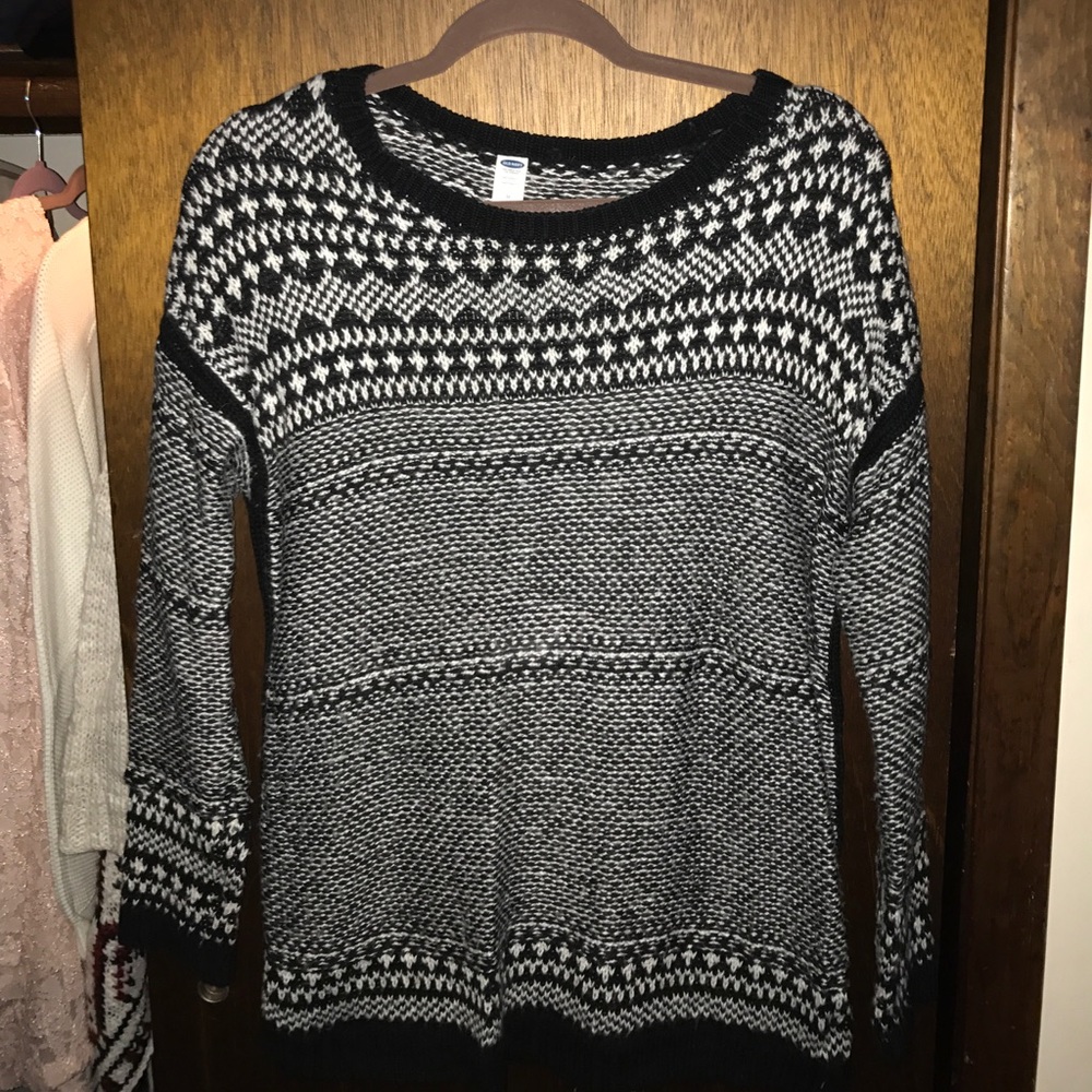 Black and white sweater
