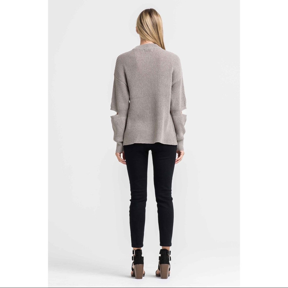 >>LAST<< Cary Cutout Knit Sweater - Picture 3 of 4
