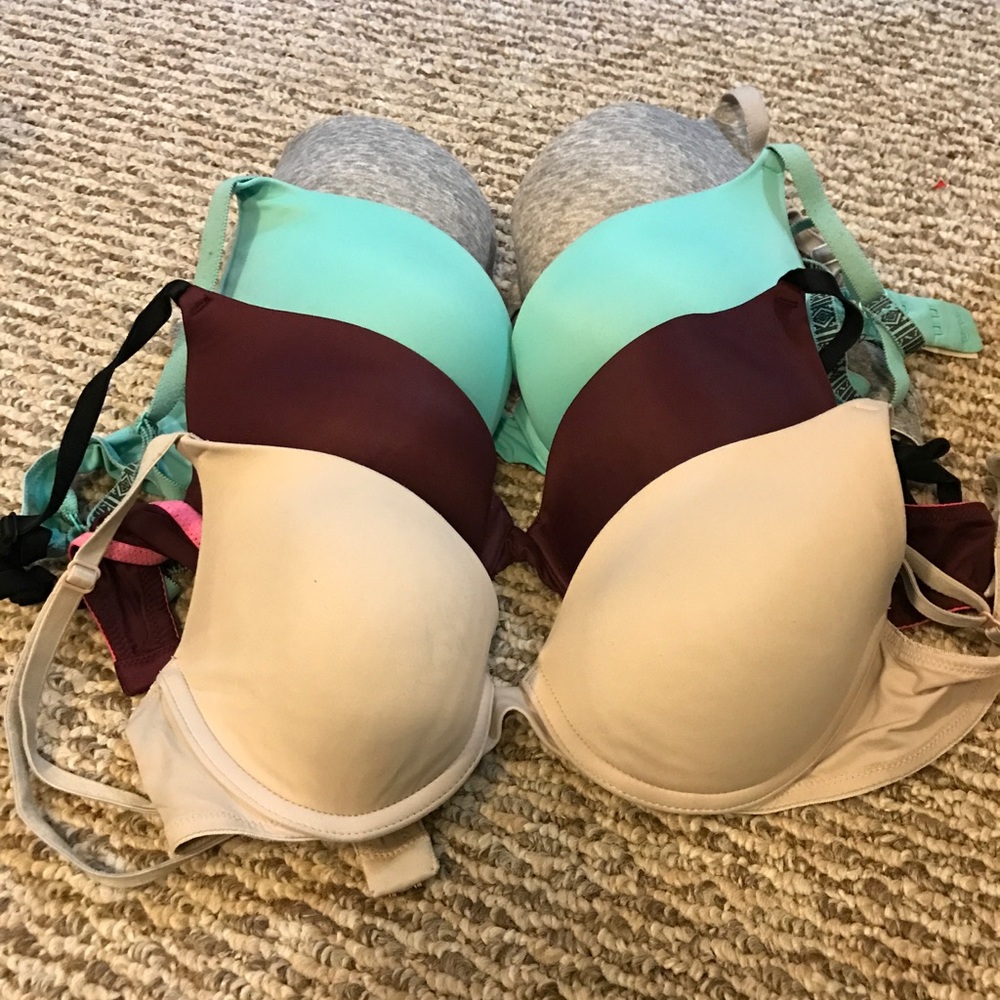 vs pink bras