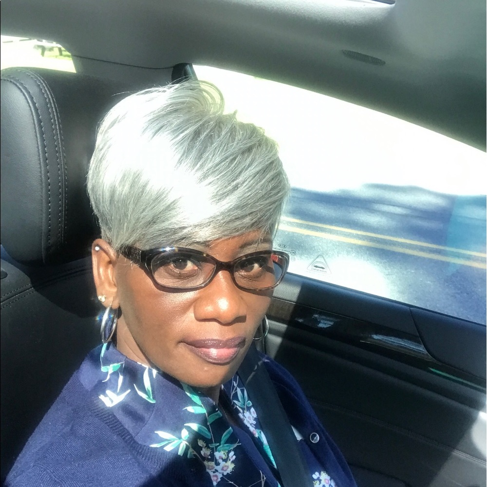 Meet your Posher, Peggy