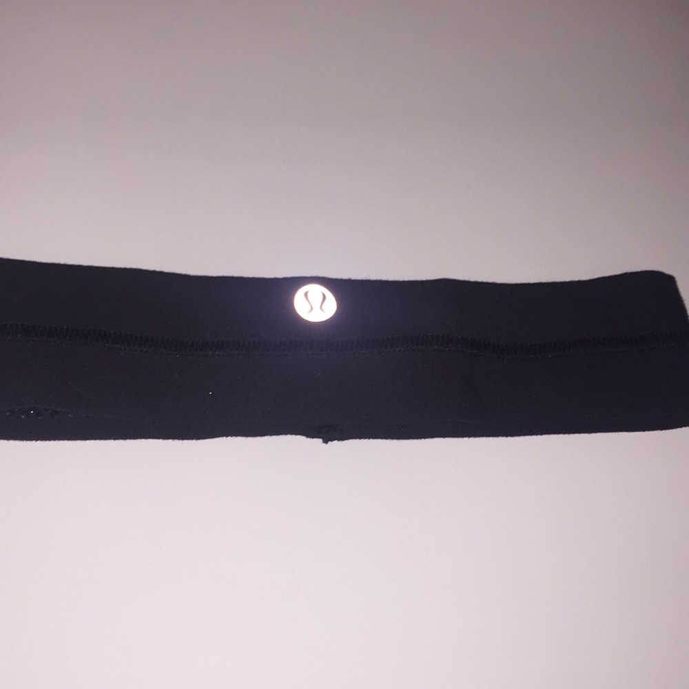 Black lulu lemon headband