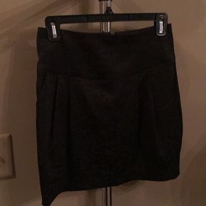 Forever 21 black skirt