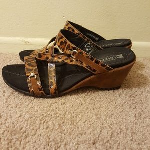 Leopard Print Leather Sandle Shoes - 7