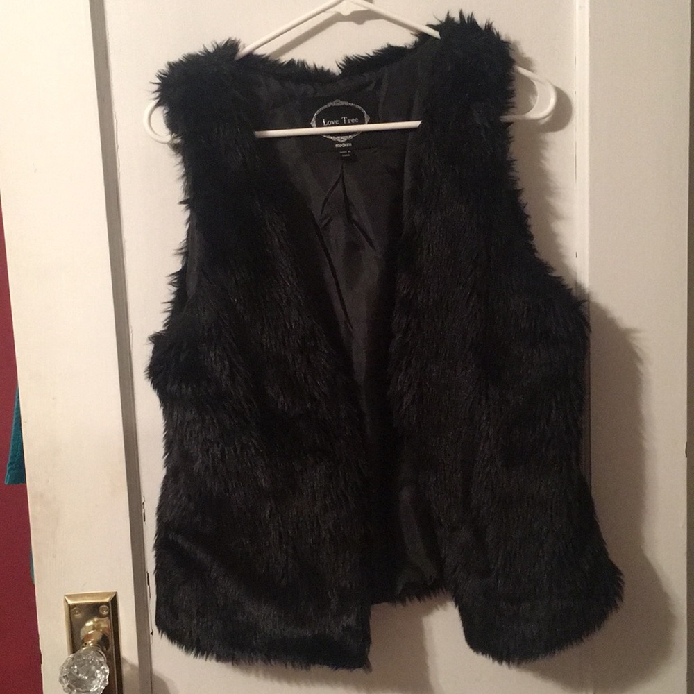 Black faux fur vest!