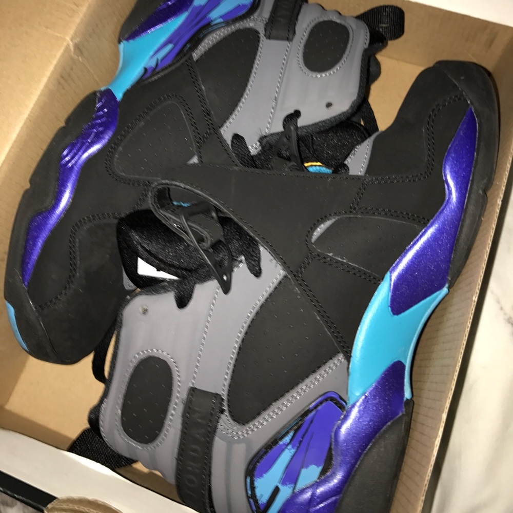Aqua 8s