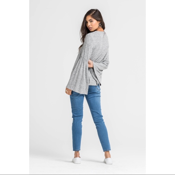 >BUY2/1FREE< Leah Brush Knit Bell Sleeve Top - Picture 4 of 4
