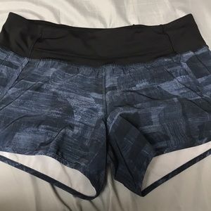 EUC Lululemon Run Times Short size 8