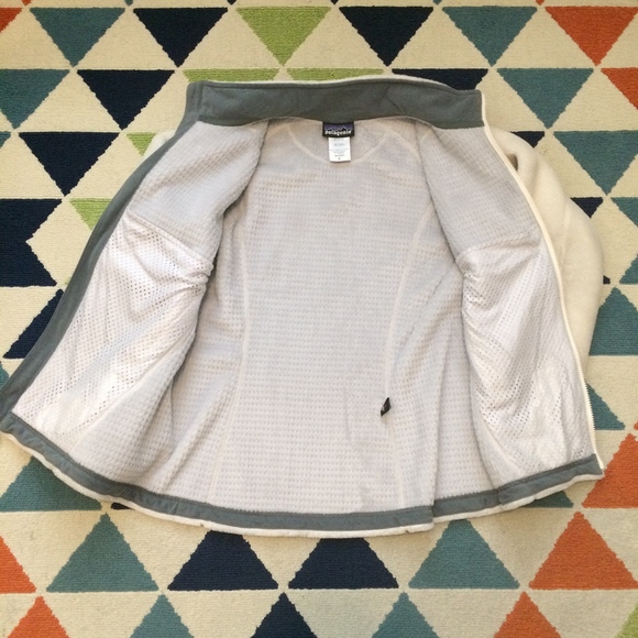 Patagonia R4 Wind Resistant Fleece Jacket - Picture 3 of 7