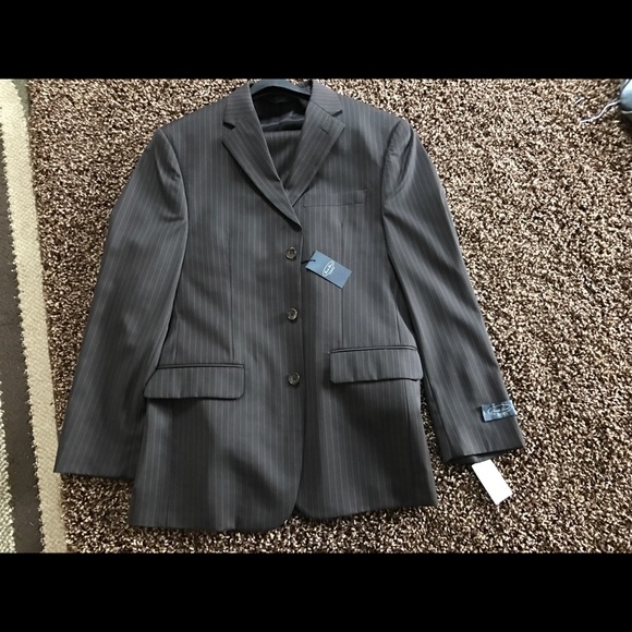 Men's where house suits - Picture 3 of 8