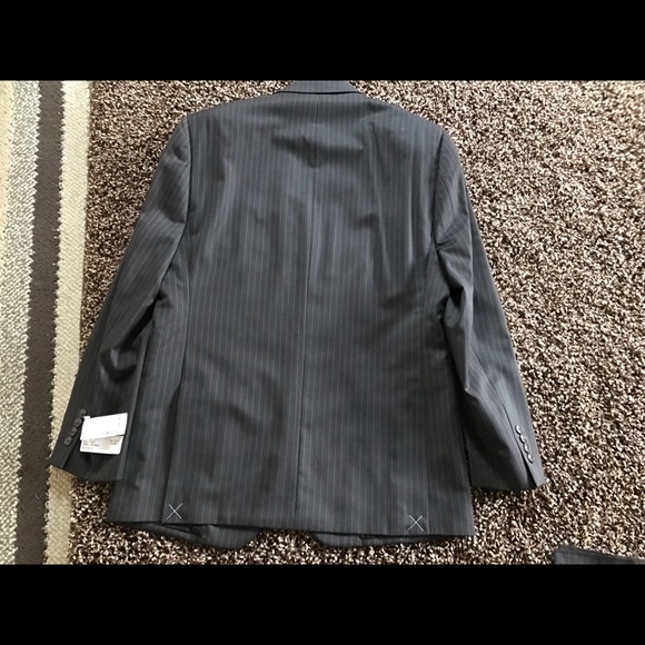 Men's where house suits - Picture 5 of 8