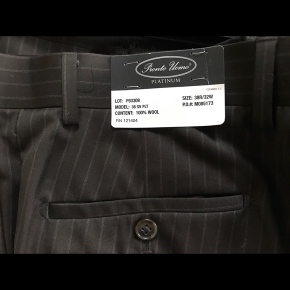 Men's where house suits - Picture 7 of 8