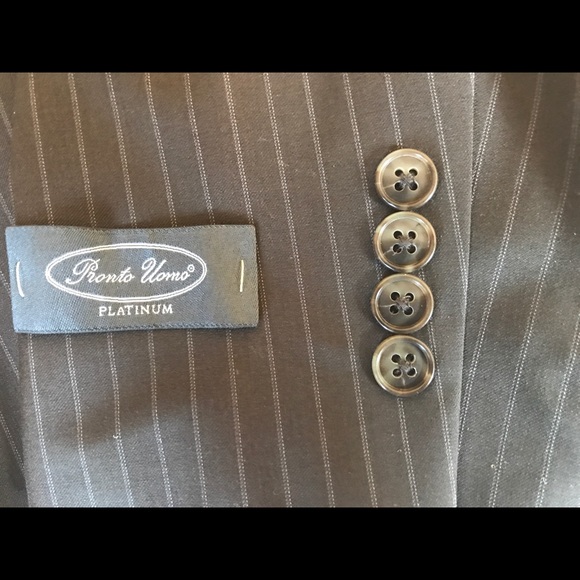 Men's where house suits - Picture 8 of 8