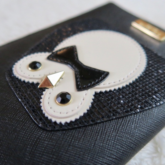 < sold > Kate Spade Penguin Passport Holder - Picture 3 of 6