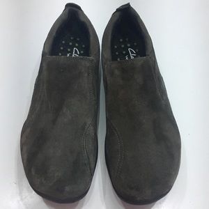 Clarks Wave Suede Slip-On