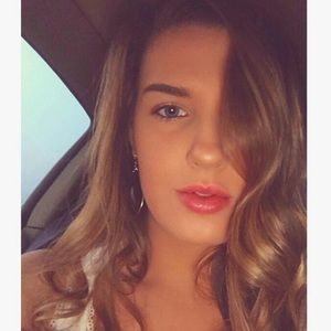 Meet your Posher, Molly