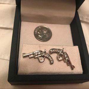 ❤️Pistol stud earrings with gems