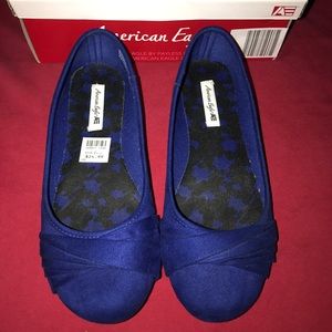 Cobalt Blue flats in excellent used condition.