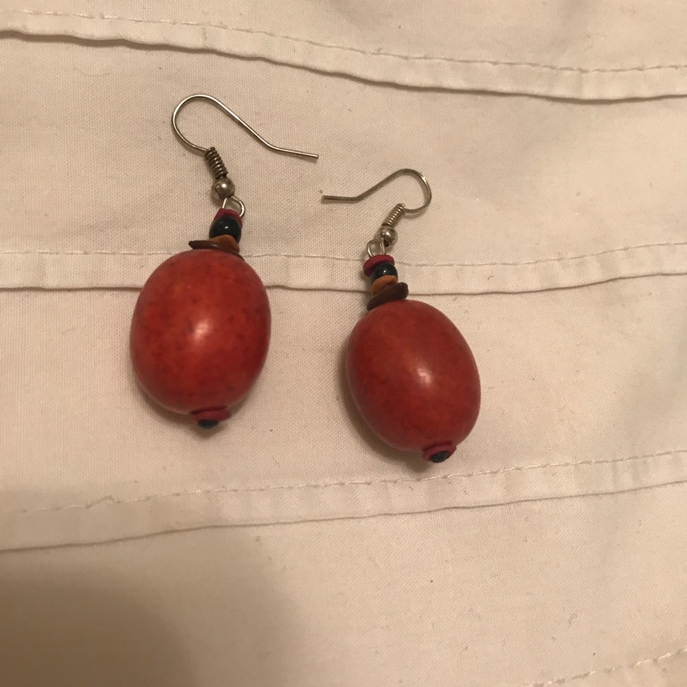 🍒Red nut earrings 🍒