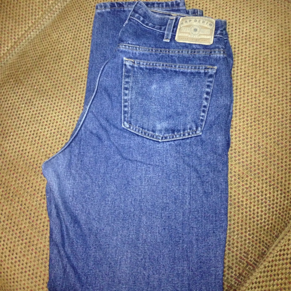 ~*GAP*~ Men's Size 35x32 loose fit