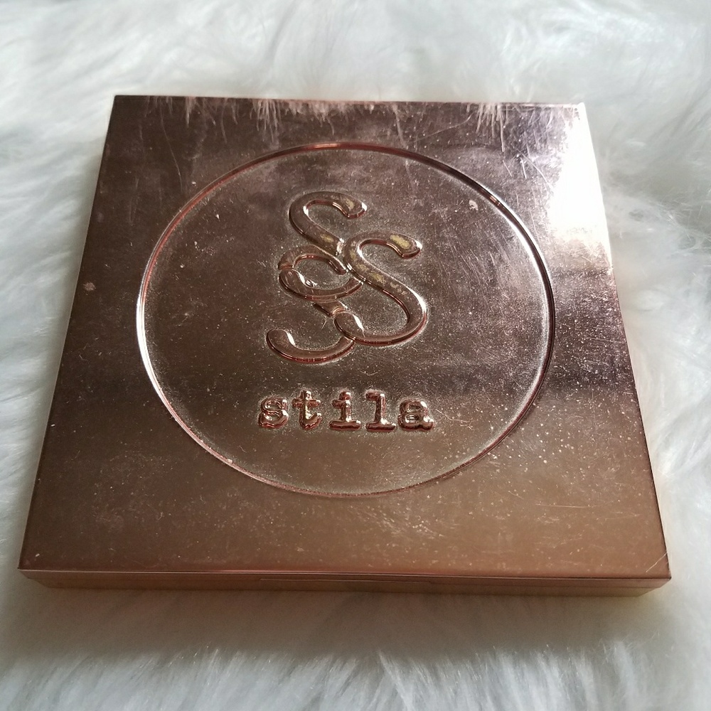 Stila Eyes are the Window palette body