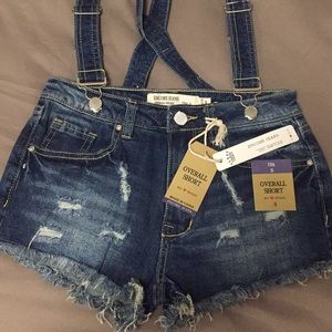 Overall shorts