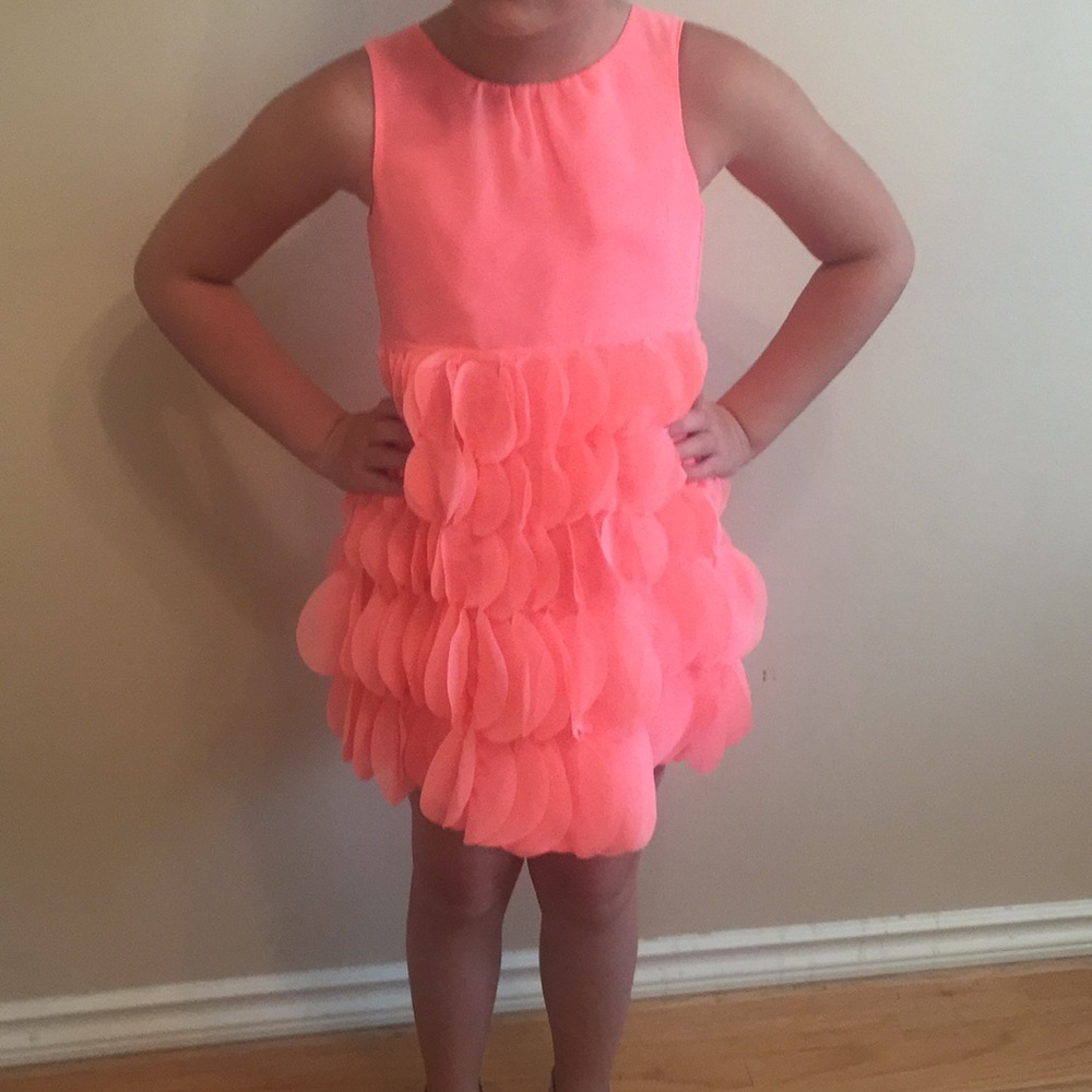Girls ruffled dress