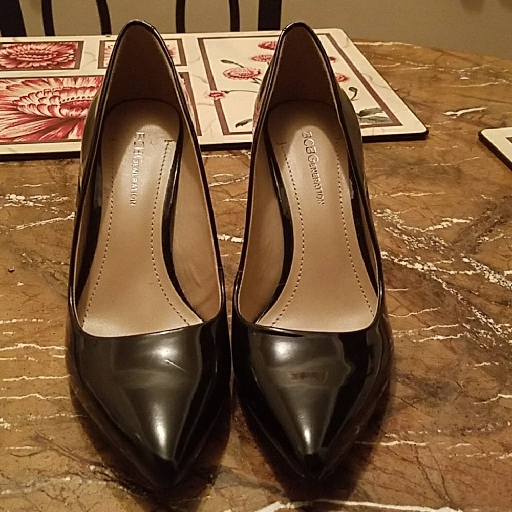 BCBGeneration Patent Leather pumps