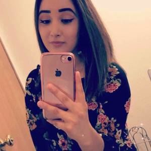 Meet your Posher, Joana