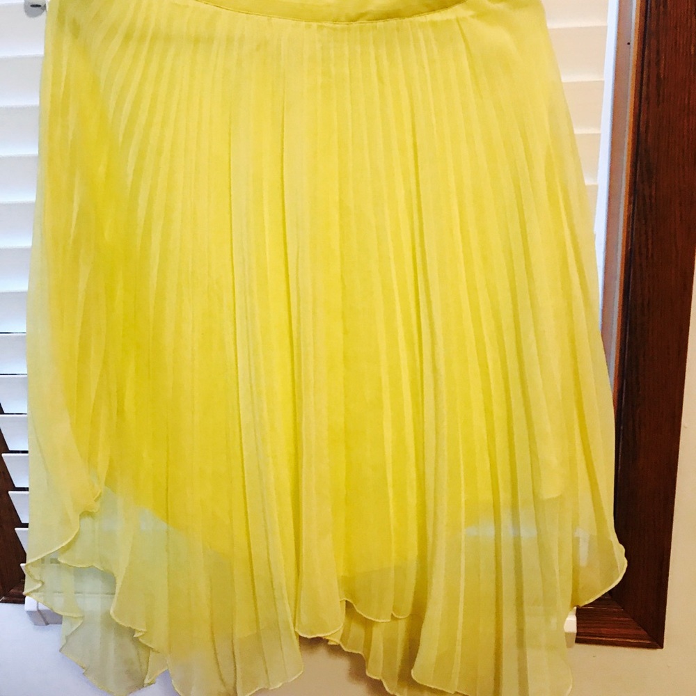 Abercrombie & Fitch Yellow Tulle skirt NEVER WORN