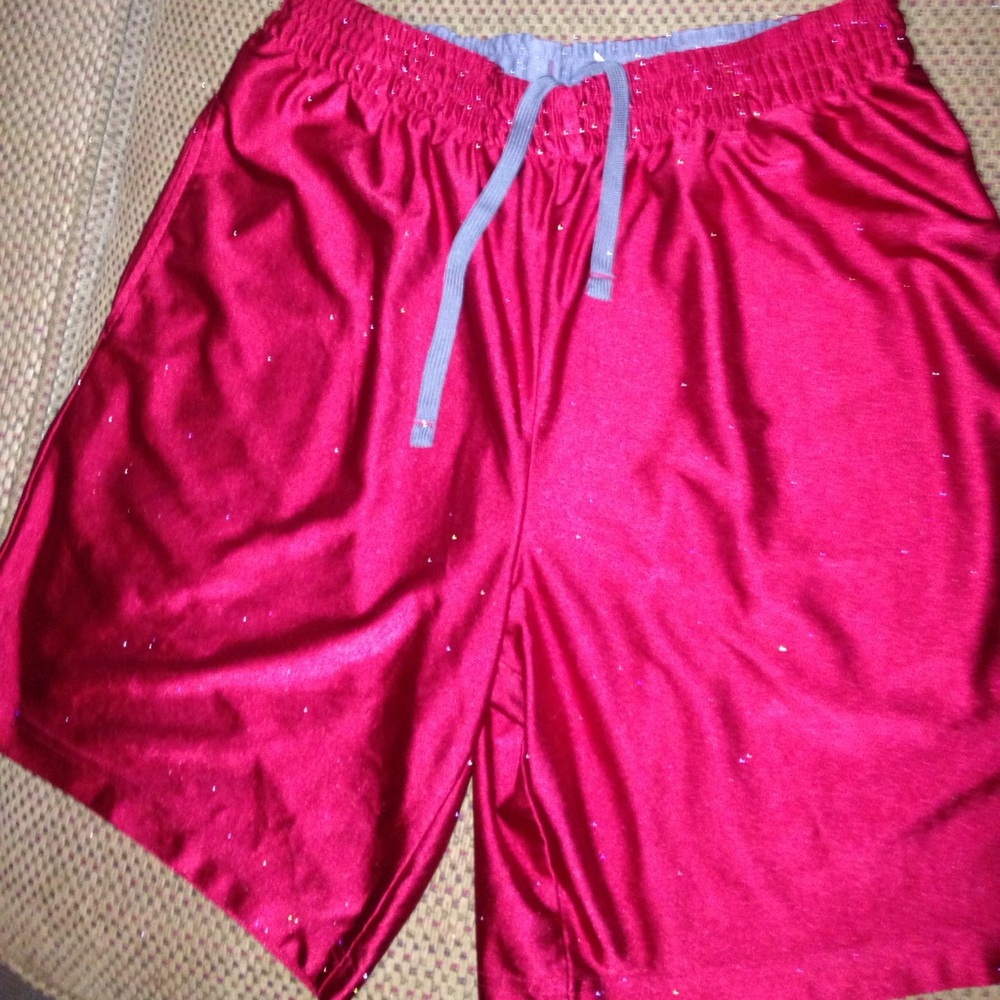 Men's athletic shorts size large