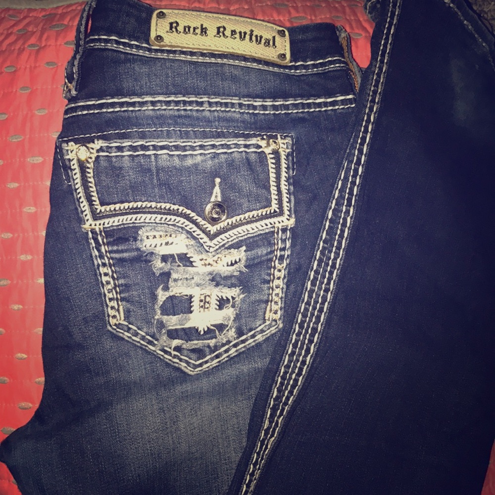 Rock revival jean! Great condition! Dry cleaned!
