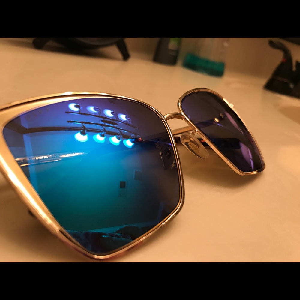 FINAL DROP! ✨✨ DIFF Becky sunglasses