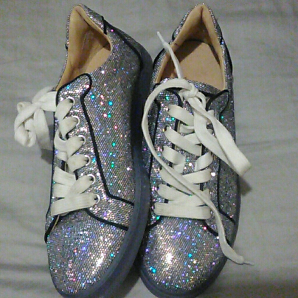 Chistian louboutin