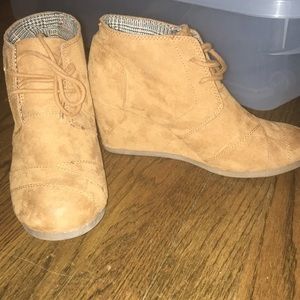Route 66 faux suede booties