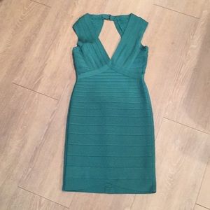 Selling brand new Herve Leger bandage dress.