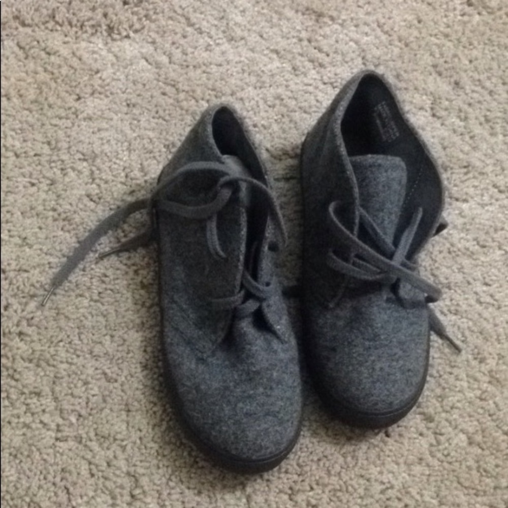 Crew cuts sneakers