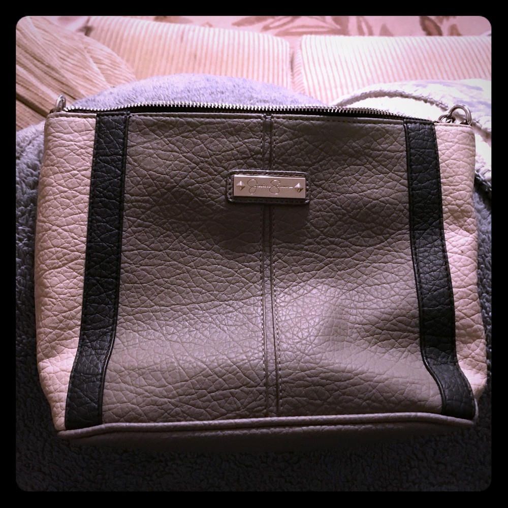 Jessica Simpson purse