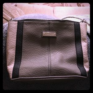 Jessica Simpson purse