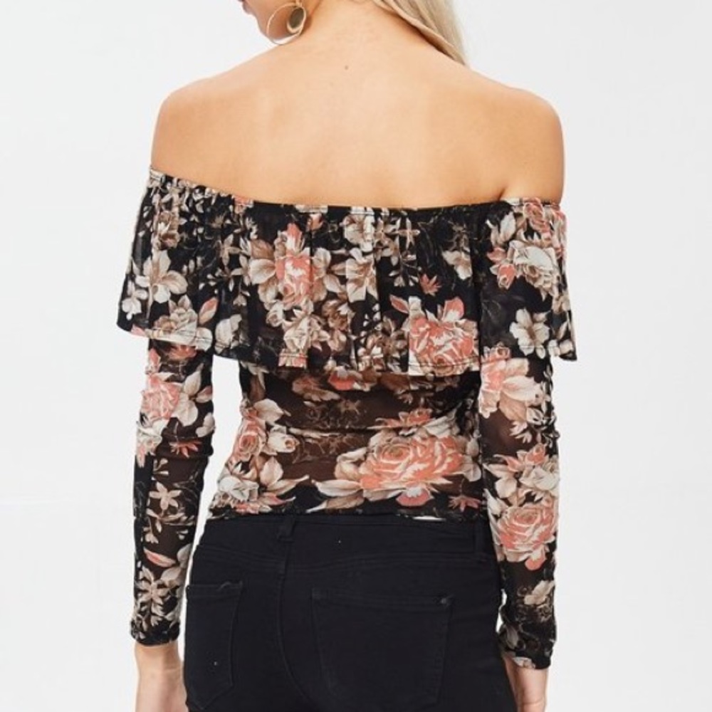 Preorder Now ❤️ NWT Floral Top - Picture 3 of 4