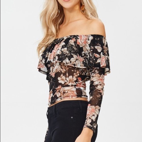 Preorder Now ❤️ NWT Floral Top - Picture 2 of 4