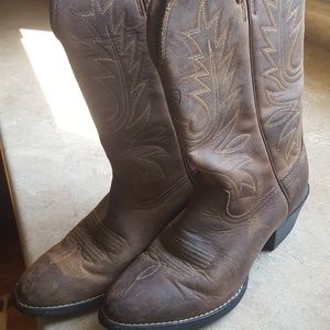 Ariat cowboy boots