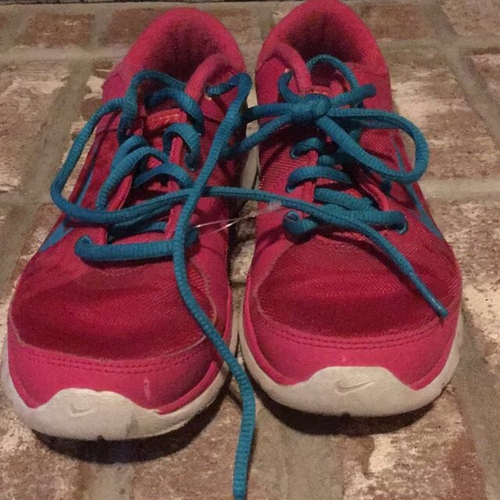 Women's Nikes Sz 6 Pink/Blue