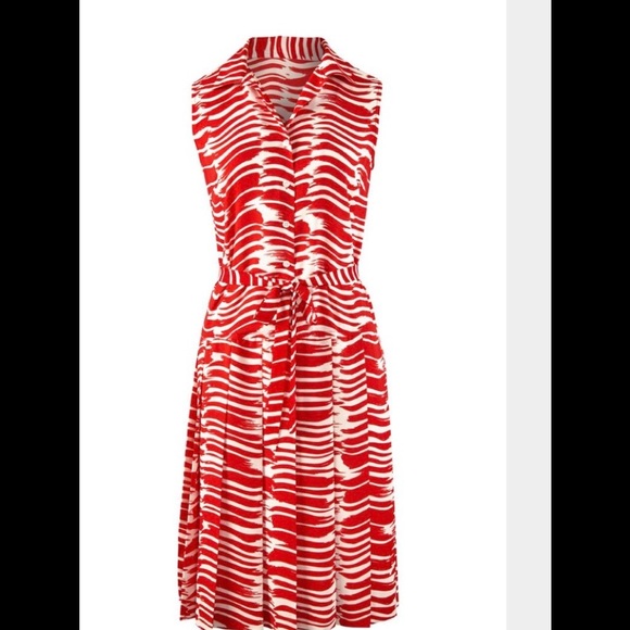 CAbi Dresses & Skirts - Cabi 🔴⚪️ Print Dress