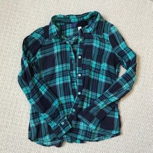 Francesca's light button down