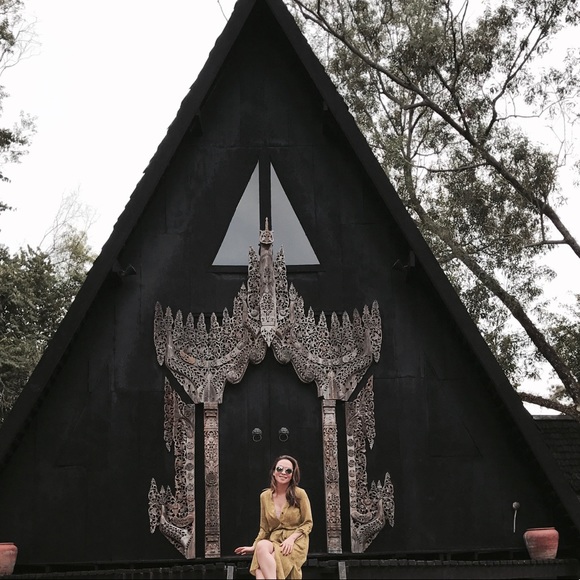 H&M dress worn once. - Picture 4 of 6