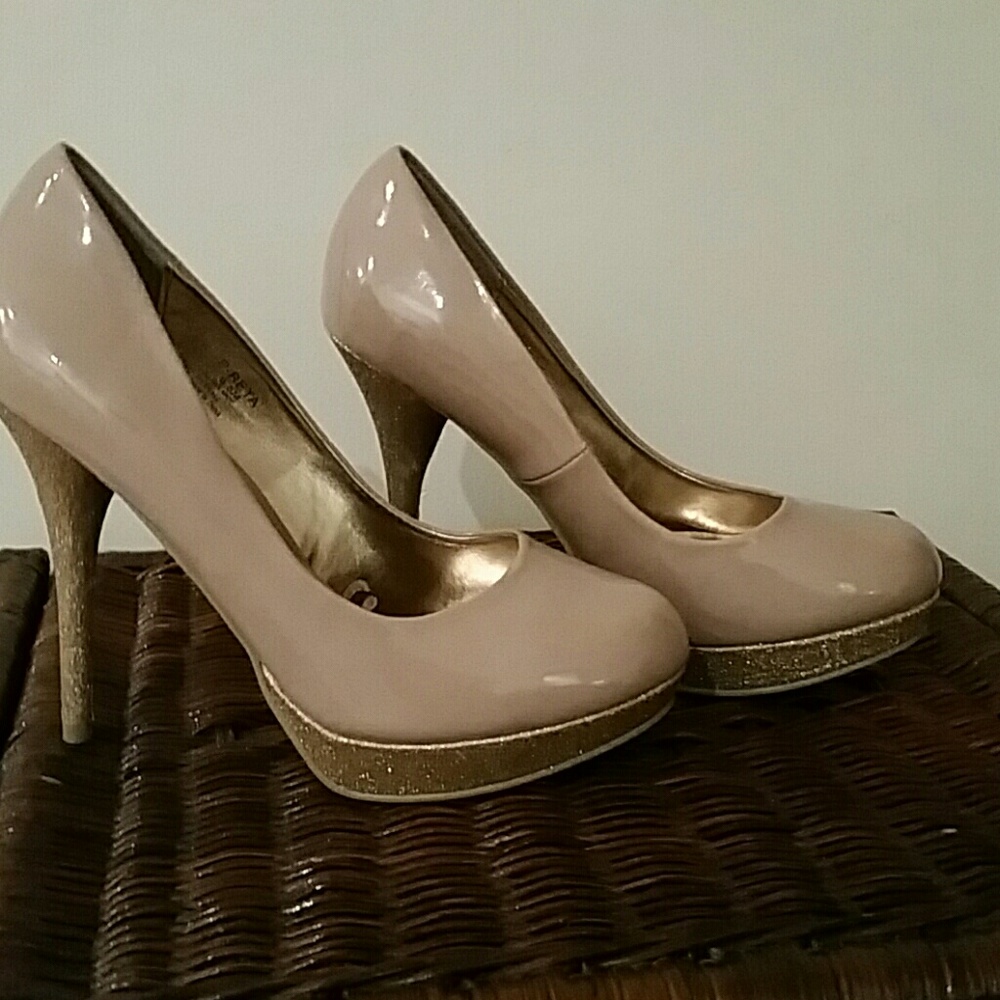 Steve Madden heels size six and a half