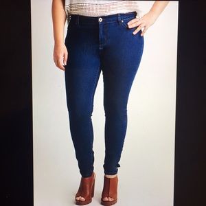 ‼️Forever 21 Plus Jeans