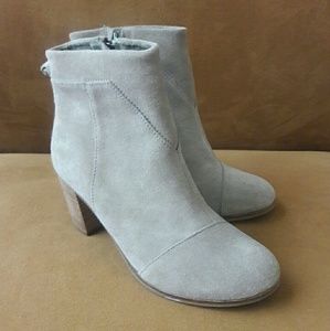 Toms Lunata taupe suede bootie