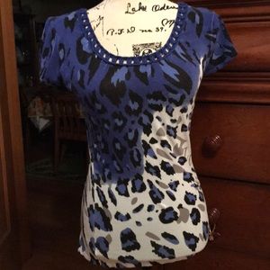 Short sleeve sweater by RED