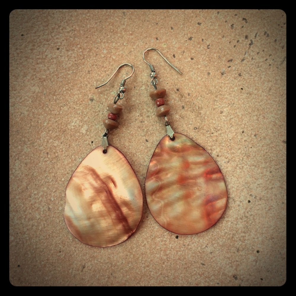 Shell Dangle Earrings.